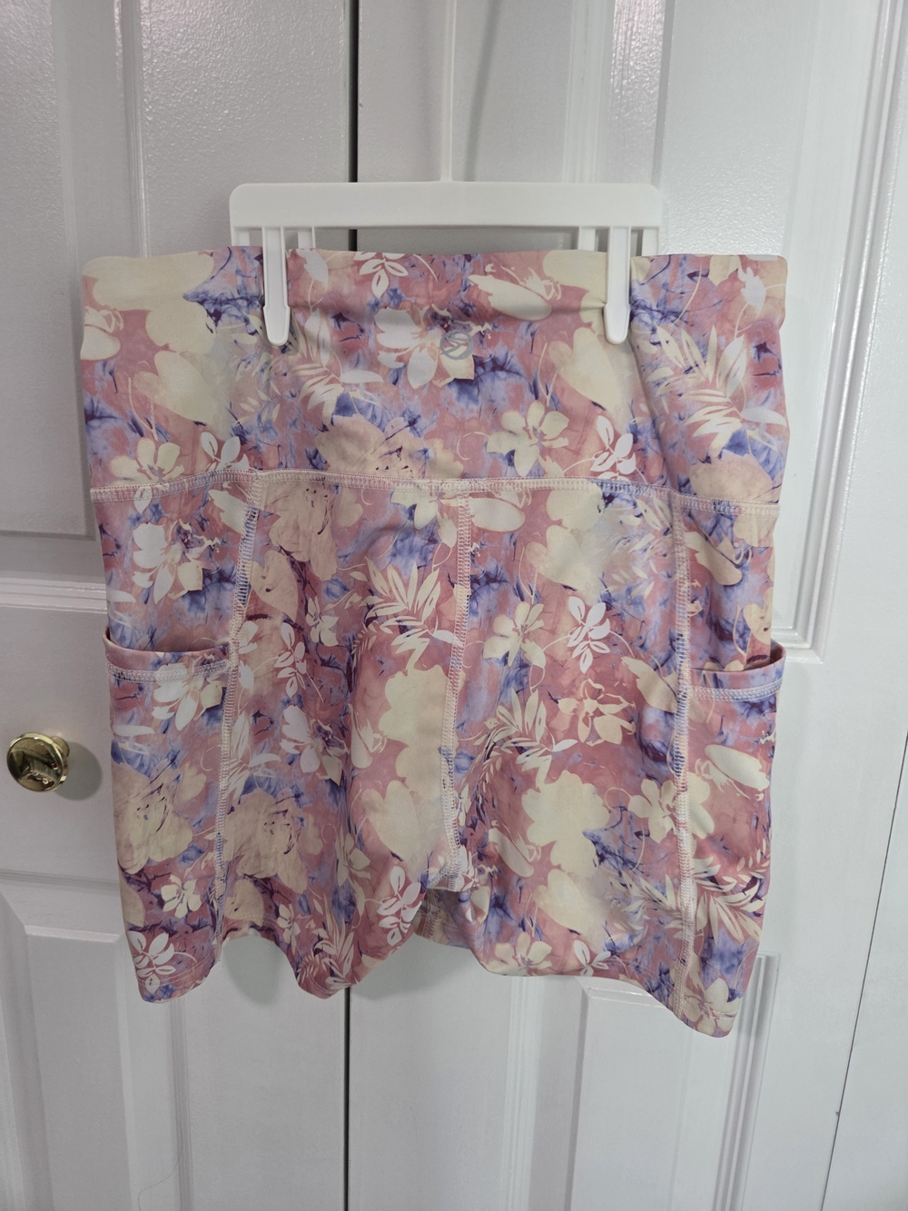 Women’s Floral Workout Skirt - Pink Multi color size Medium